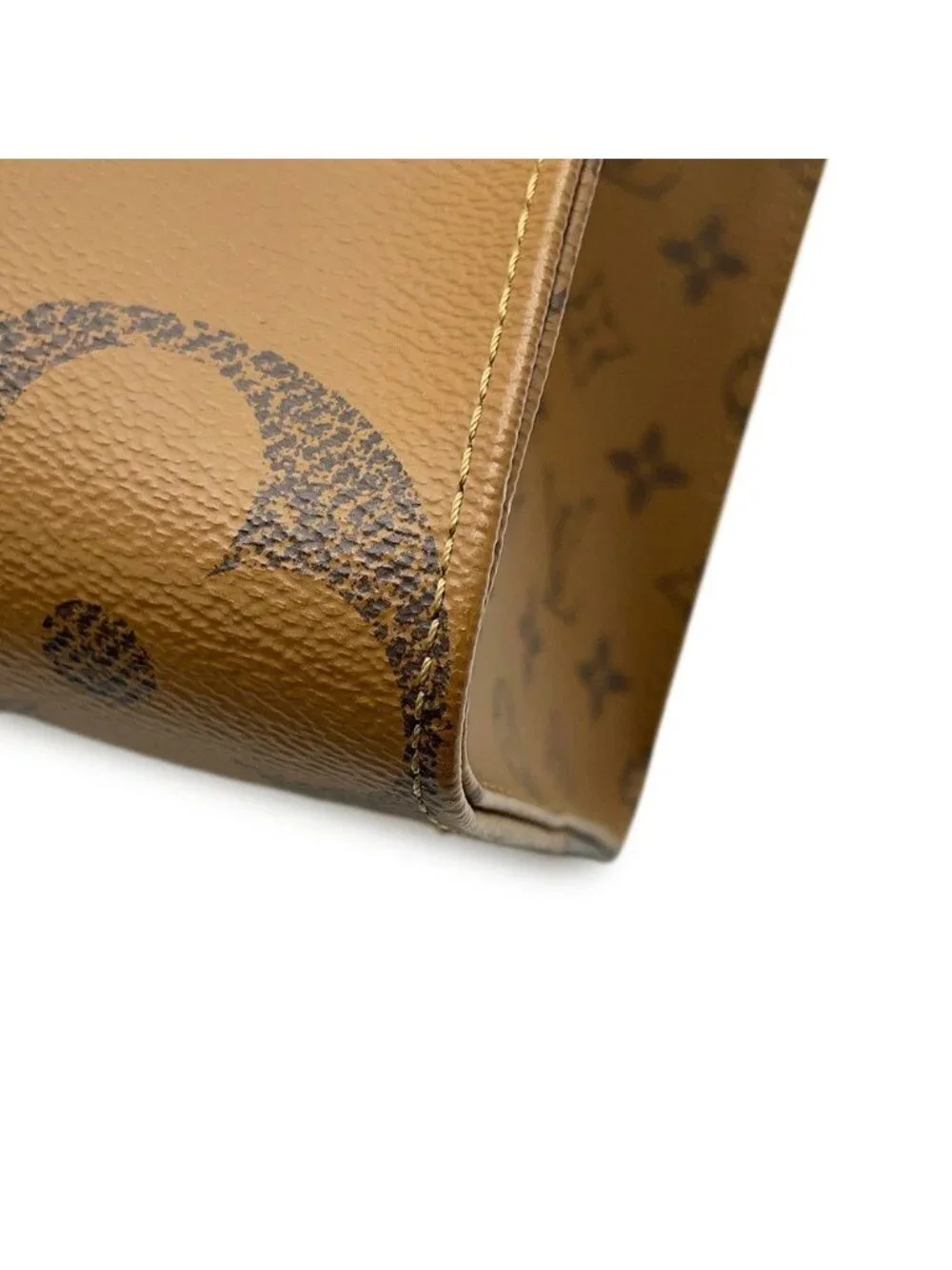 Louis Vuitton Tote Monogram Reverse Giant On The Go MM Handbag 2-Way
